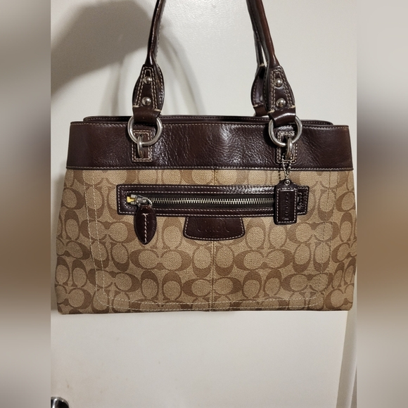 COACH 2010 Signature Tote Bag. Brown Signature C . BRIGHT YELLOW INTERIOR - Picture 11 of 11